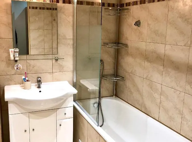 Διαμέρισμα Tatry - Spacious 3bd, Netflix & Fast Internet