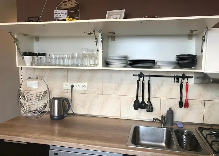 Tatry - Spacious 3bd, Netflix & Fast Internet *